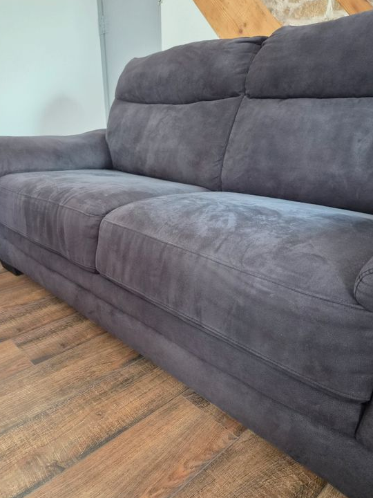 Canapé 3 places – 210 cm – Très propre