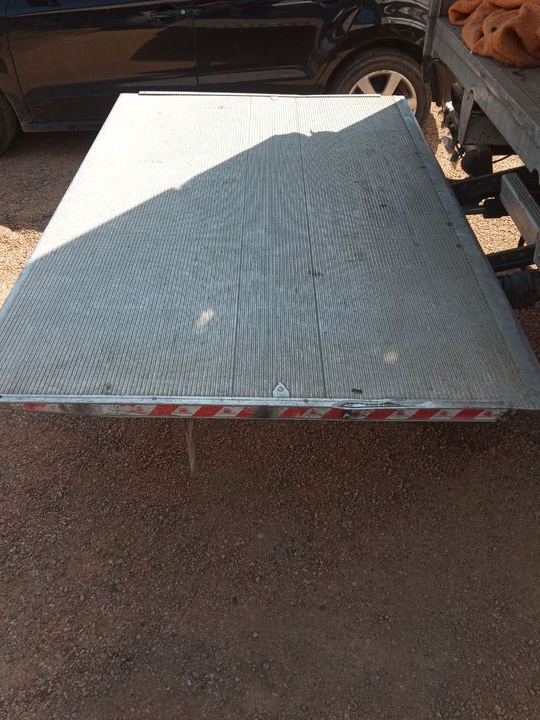 HAYON DHOLLANDIA DHLM40 - 500 Kg