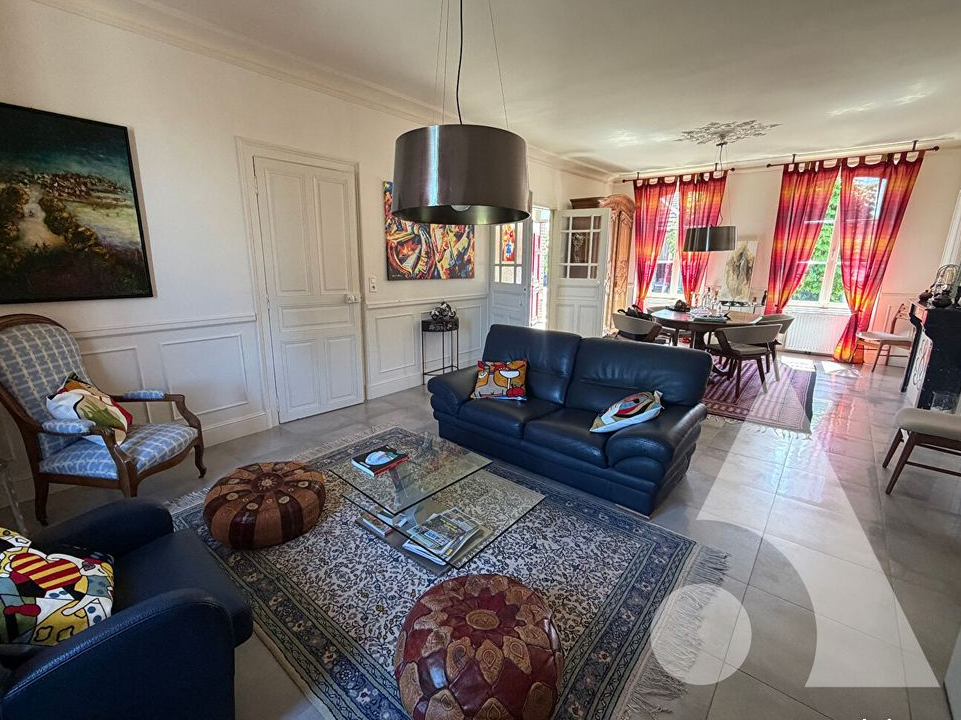 Propriété 9 pièces 445 m²