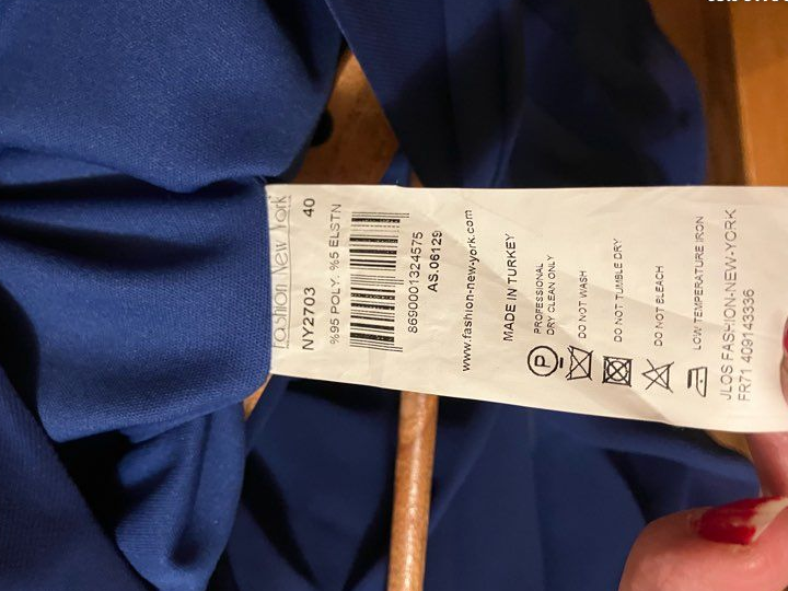 Très belle robe de cérémonie NEUVE