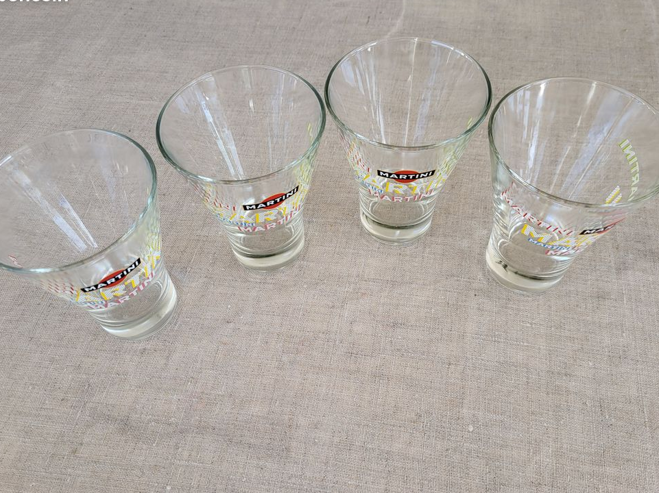 4 verres Martini