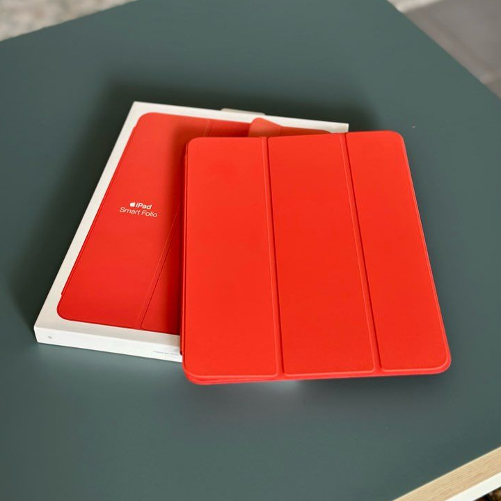 IPad Air 5 (2022) 64 Go Lumière stellaire + Smart Folio Apple