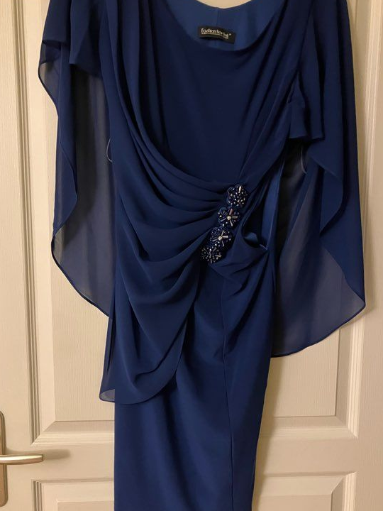 Très belle robe de cérémonie NEUVE