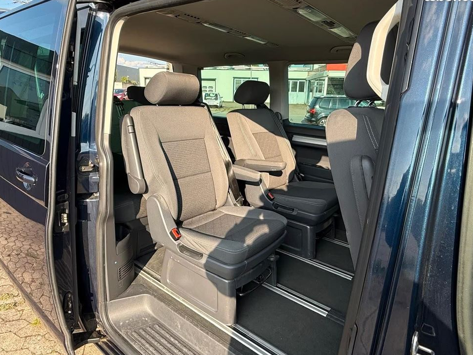 Volkswagen T5 Multivan 2.0 TDI Comfortline 140CH - 2ème Main - 7 Places - BVM - Attelage - 170000KM