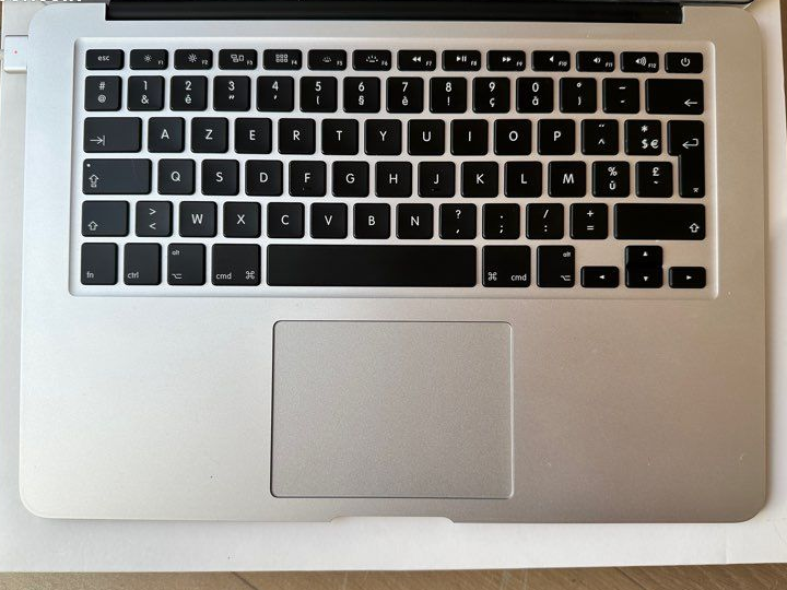 MacBook Air 13” i5, 8 Go RAM, SSD 128 Go, Très bon état Silver Argent