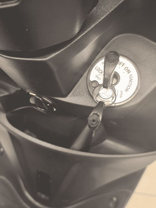 Nouveau scooter yiben 🔥 gris nardo neuf - garantie 2 ans - paiement en 4 ou 10 fois