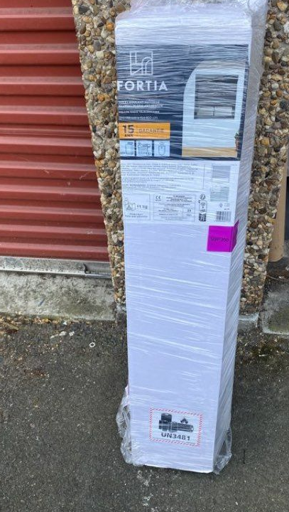 Volet roulant solaire aluminium anthracite - ouverture motorisée - Fortia - HT 1m35 LG 1m00