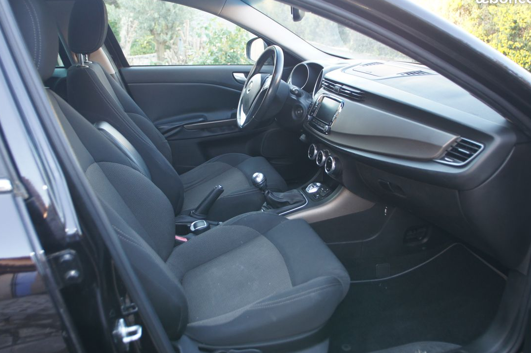 Alfa Romeo Giulietta Distinctive 2.0 JTDm 150Ch, S&S, BVM, 75500km, 2015