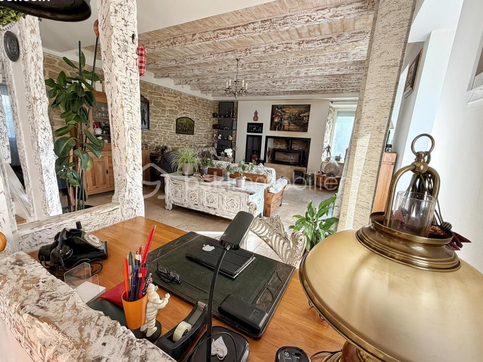 Maison 9 pièces 207 m²