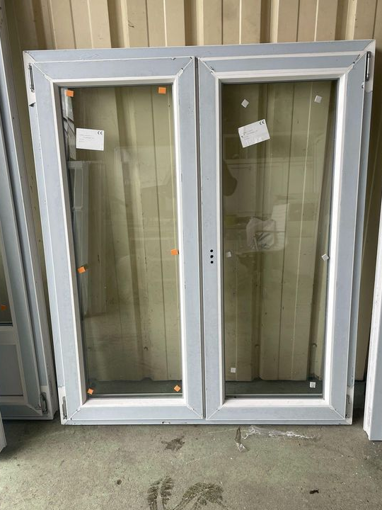 ' Fenêtre pvc blanc à prix d'usine Le Mesnil-Amelot