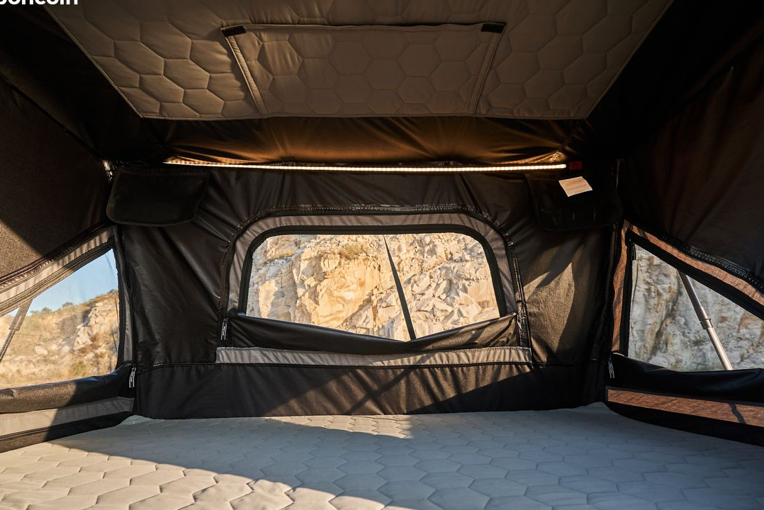 ☀️ Tente de toit coque rigide Rock Cruiser Pro Wild Land