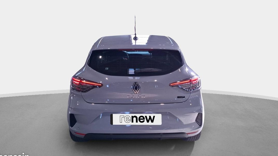 Renault clio e tech full hybrid 145 ch gsr2