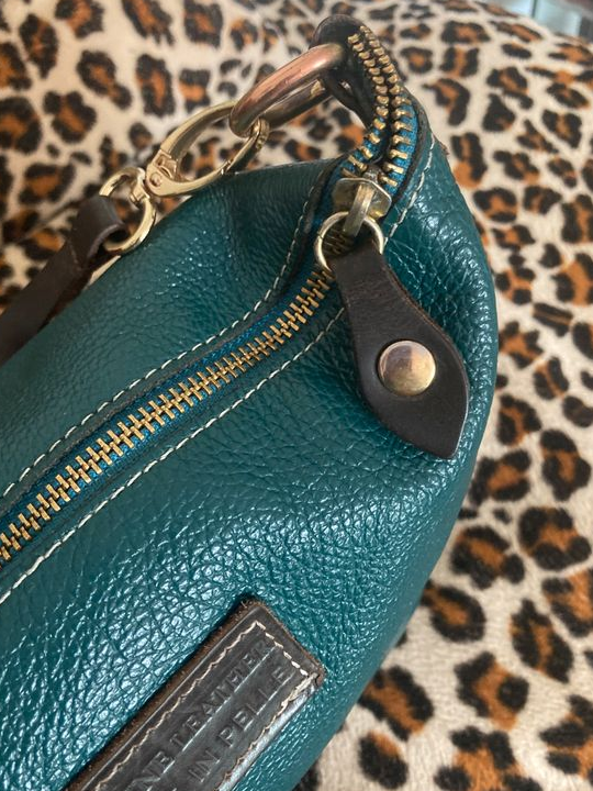 Sac bandoulière cuir grainé bleu canard