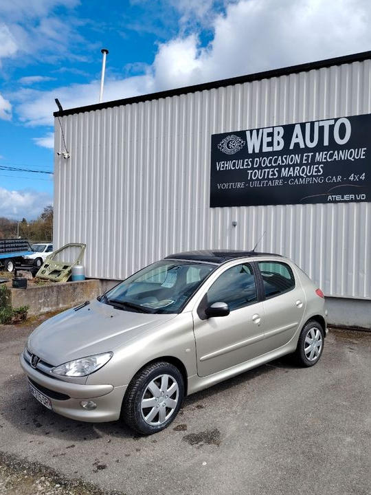 Peugeot 206 5 portes 2L HDI 90cv