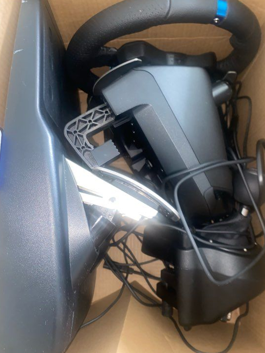 Volant Logitech G29 + pédalier + levier de vitesse