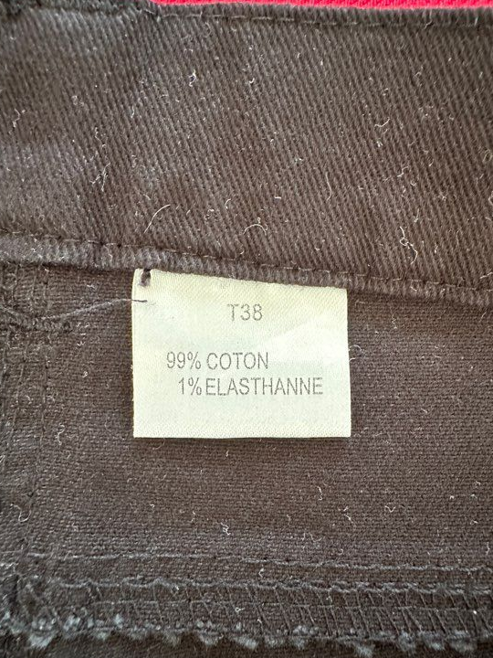 Pantacourt taille 38 neuf