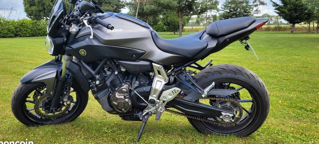Yamaha mt07
