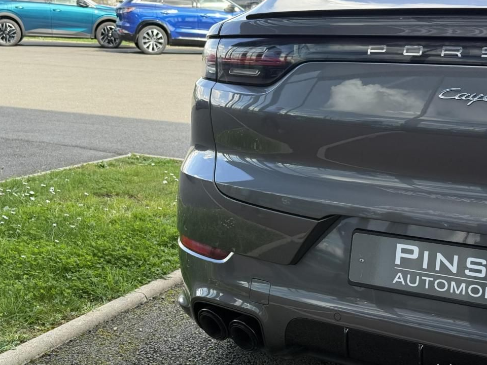 Porsche Cayenne Coupé 3.0i V6 - 340 BVA Tiptronic S COUPE E-Hybrid