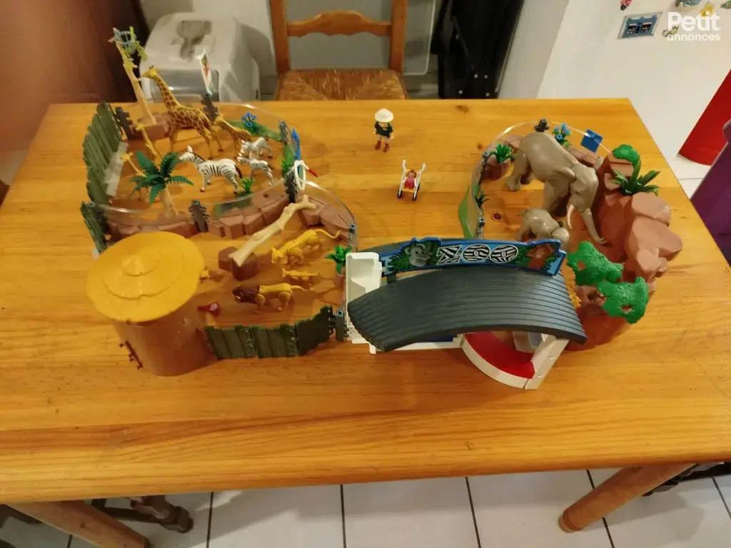 playmobil zoo zèbre girafe éléphant Lyon personnage équipe vétérinaire très bon état complet