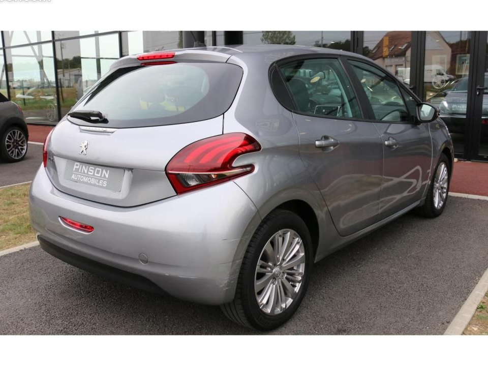 Peugeot 208 1.2 82 Active