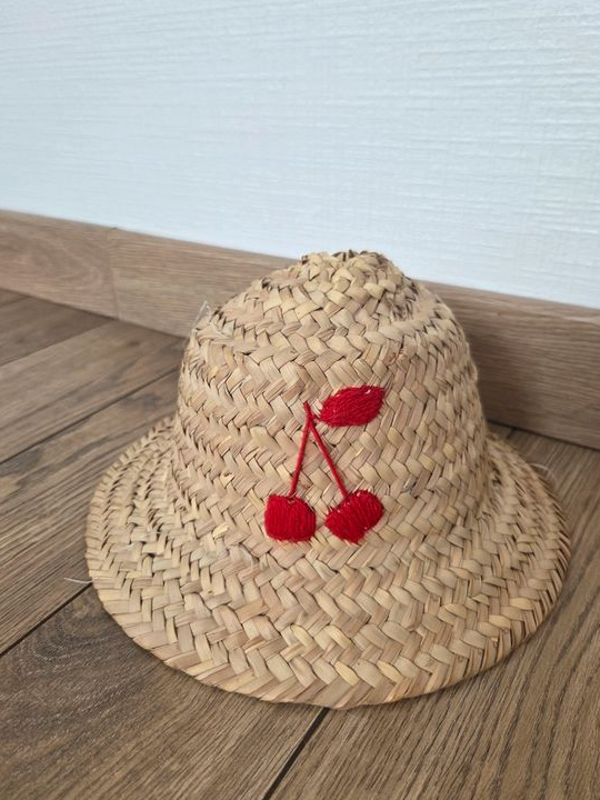 Chapeau de paille bébé